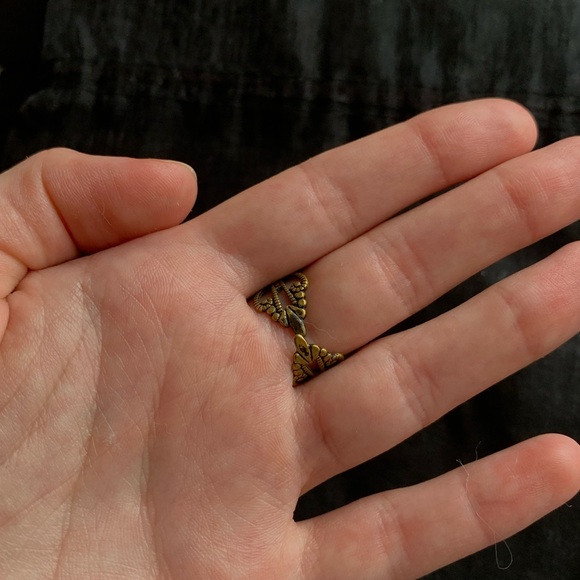 Ring - Picture 2 of 3